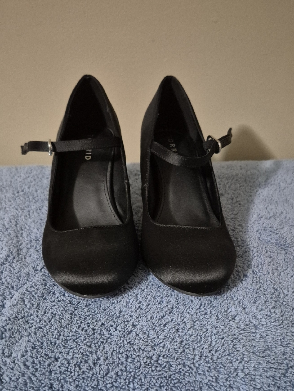 Black Mary Jane Pumps for Women - Classic Round Toe